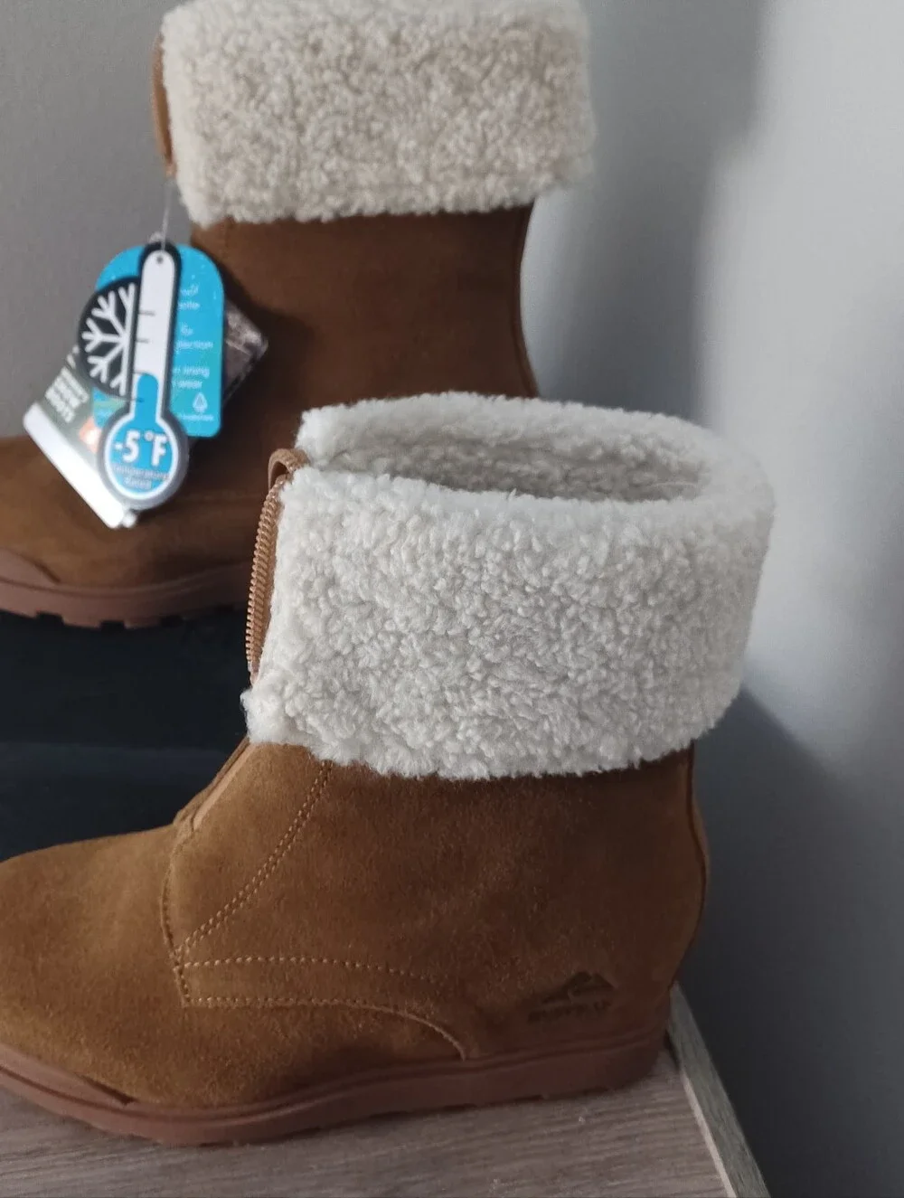 Ozark Trail Waterproof Snowboots Wedges Sz 6